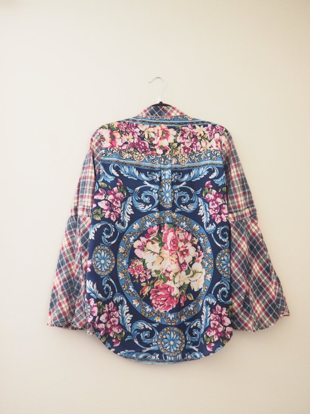 Aratta Silent Journey Button Up Long Bell Sleeve Floral Plaid Top sz L - Picture 8 of 10